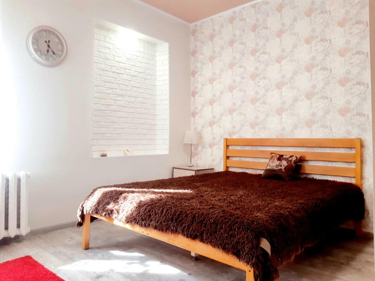 Яновского 1К Apartment โครโปนิตสกี ภายนอก รูปภาพ