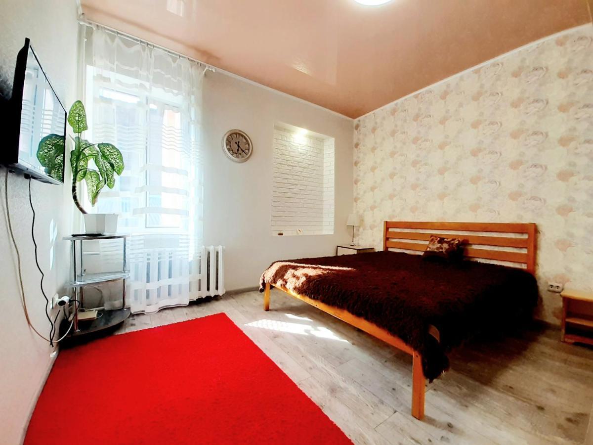 Яновского 1К Apartment โครโปนิตสกี ภายนอก รูปภาพ