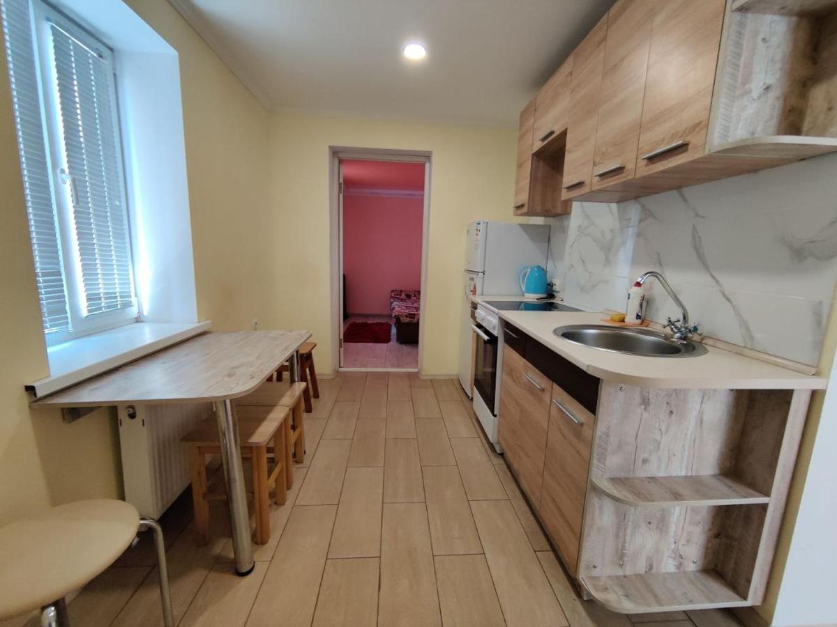 Яновского 1К Apartment โครโปนิตสกี ภายนอก รูปภาพ